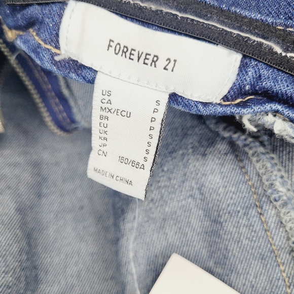 Forever 21 Belted Strapless Denim Jumpsuit Women Small Wide-leg Zip Pocket FLAW - Picture 3 of 15